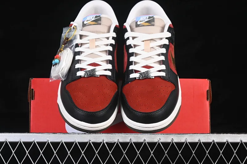 All categories Nk SB Dunk series Nk SB Dunk Low low-top sneakers Nike SB Dunk Low Year of the Horse limited low-top casual sneakers IQ1118-220